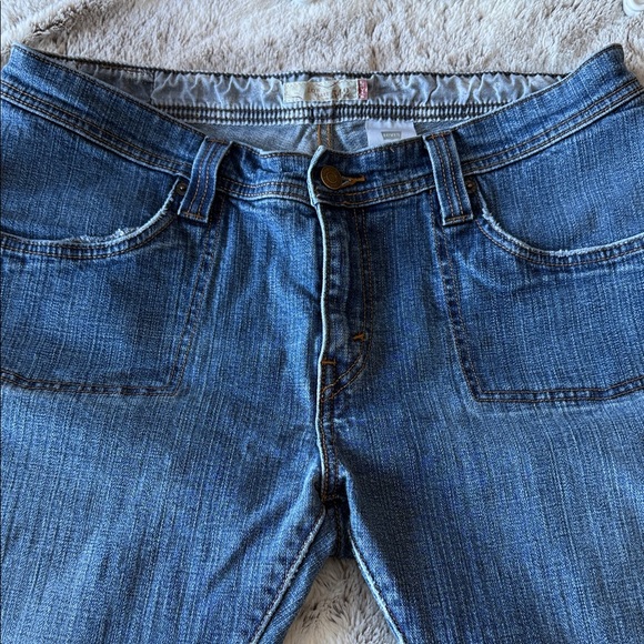 Vintage Levi's Light Blue Denim flared Jeans - Picture 3 of 8